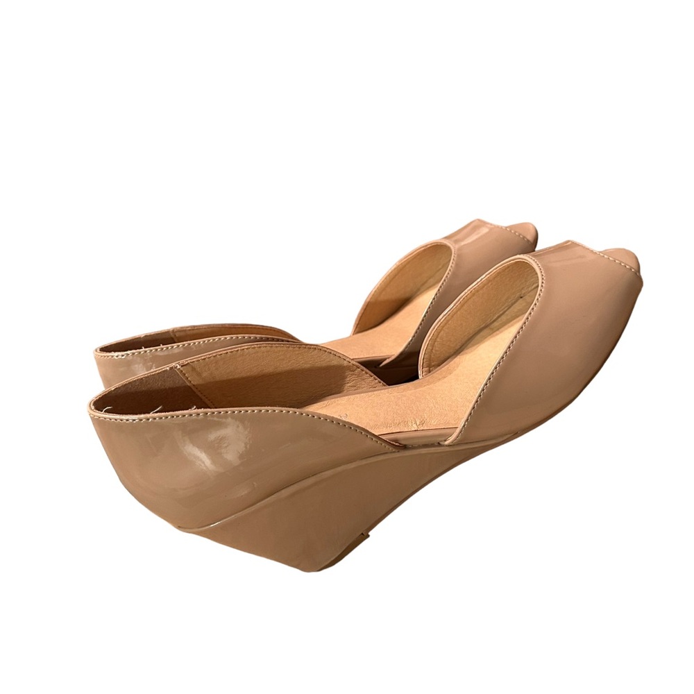 CL by Laundry Nolita Wedge Patent Leather Peep Toe Pumps - Picture 2 of 3